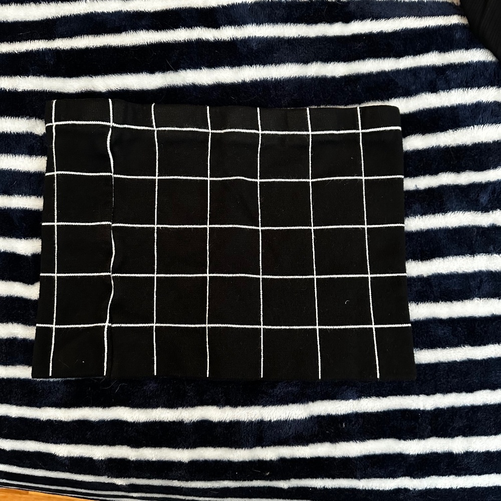 Black and White Tube Top.